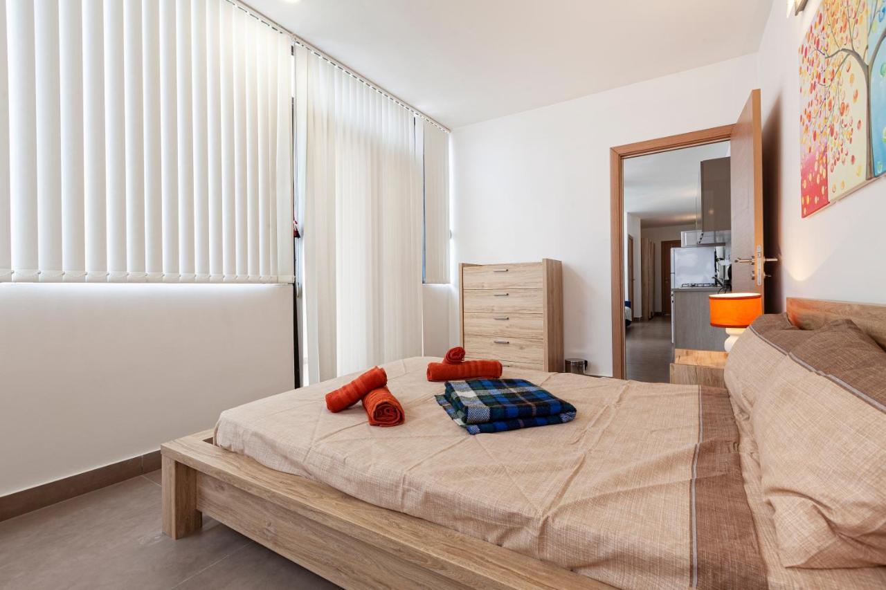 Perfect Seaview Penthouse Apartment St. Paul's Bay Bagian luar foto