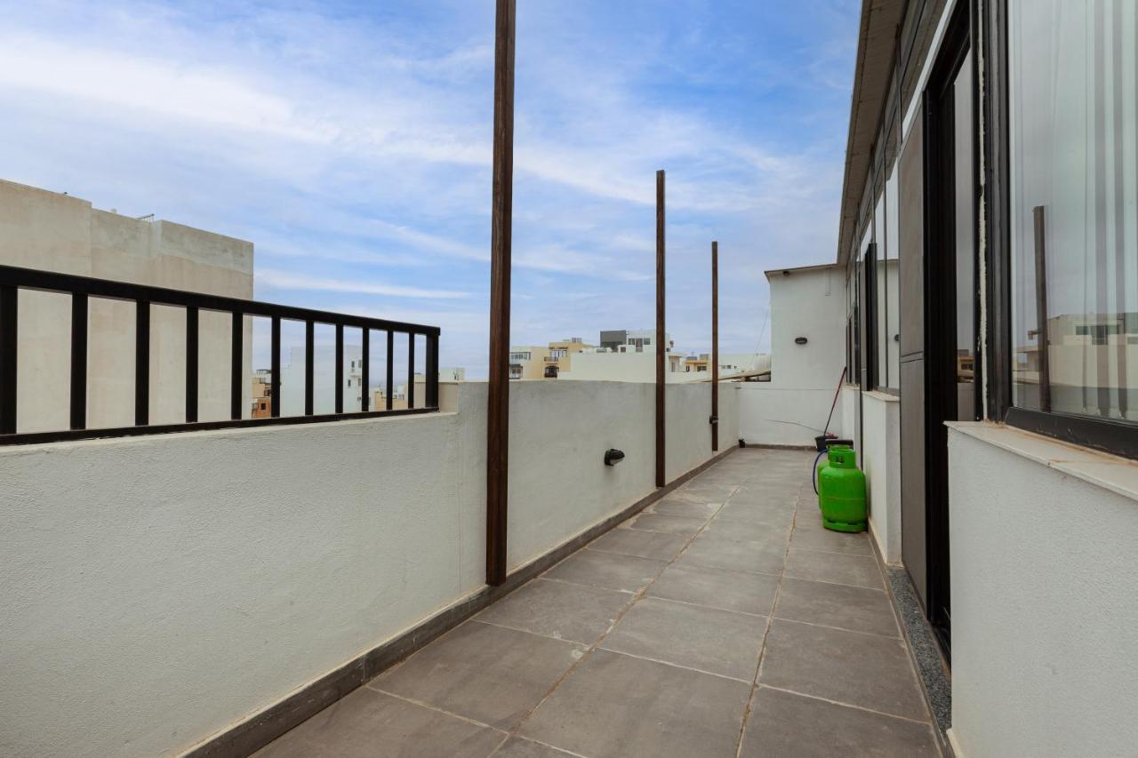 Perfect Seaview Penthouse Apartment St. Paul's Bay Bagian luar foto