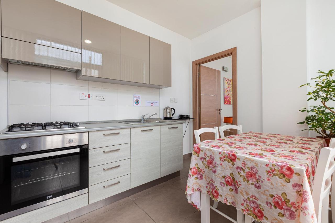 Perfect Seaview Penthouse Apartment St. Paul's Bay Bagian luar foto