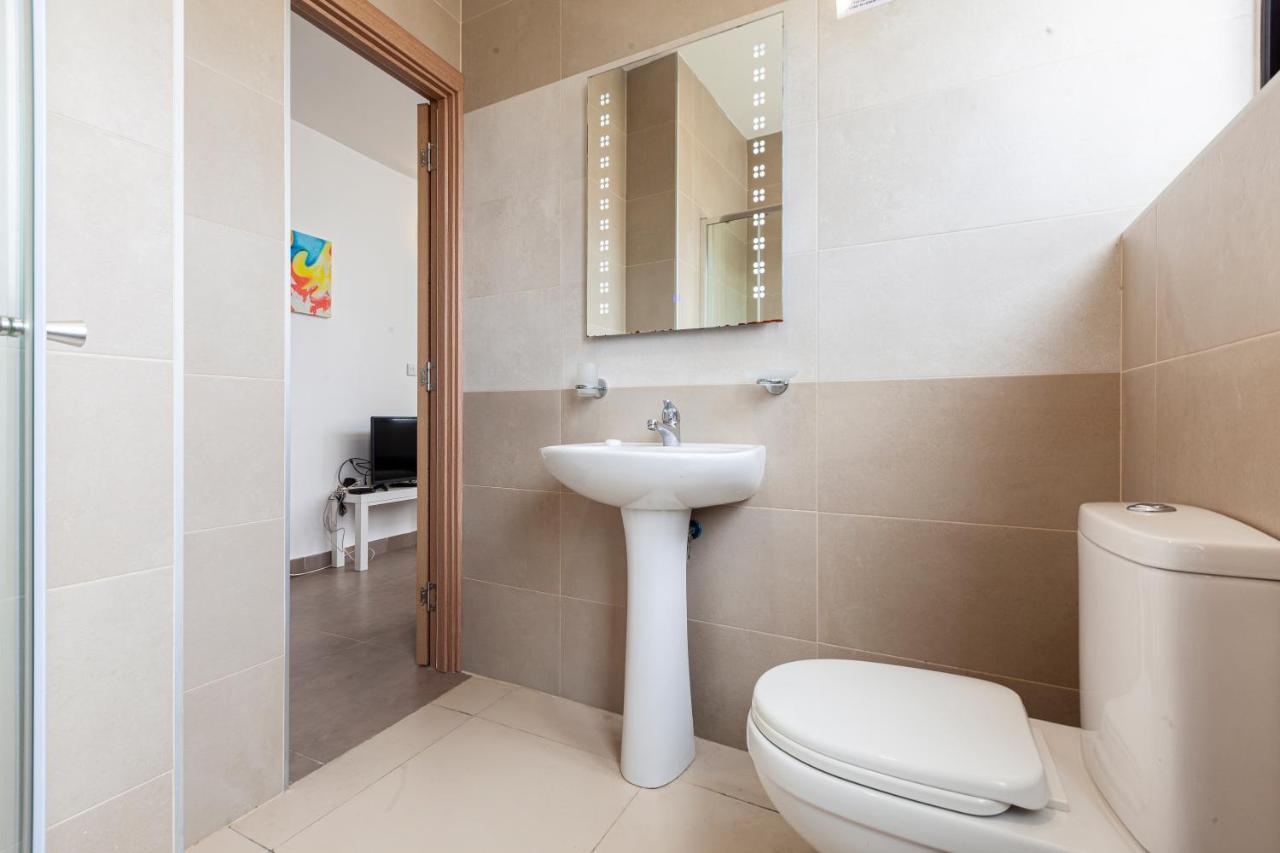 Perfect Seaview Penthouse Apartment St. Paul's Bay Bagian luar foto